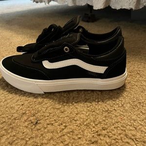 Vans Gilbert Crockett Pro Skate Shoes